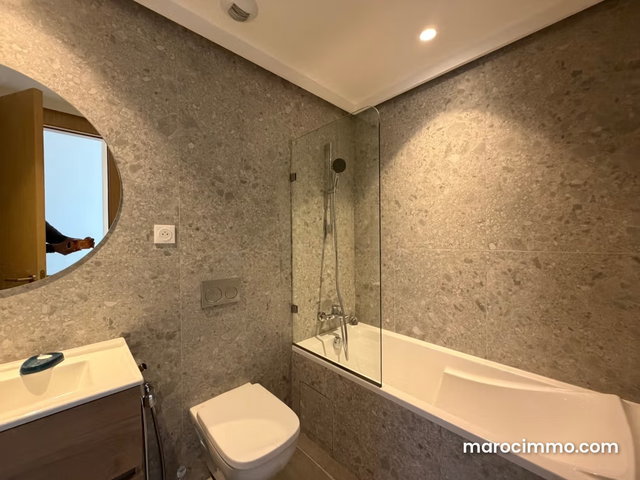 Superbe appartement à louer à Casablanca Finance City. Surface totale 170 m² — 5