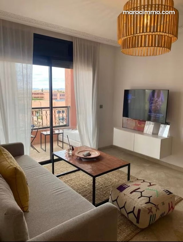 À VENDRE – Studio refait à neuf, Victor Hugo — 2