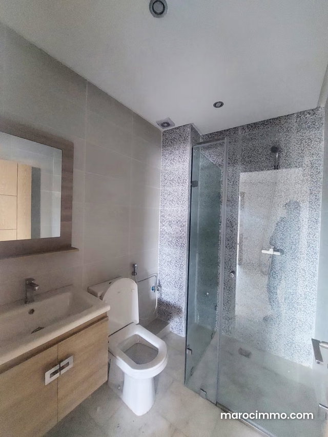 Appartement en vente au quartier la villette. 2 chambres. Service de concierge et climatisation — 4
