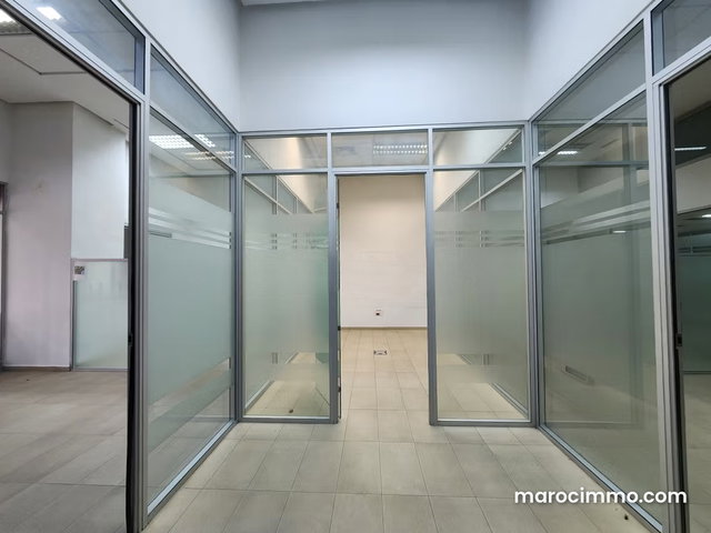 Commercial space 630 m² in Palmier — 2