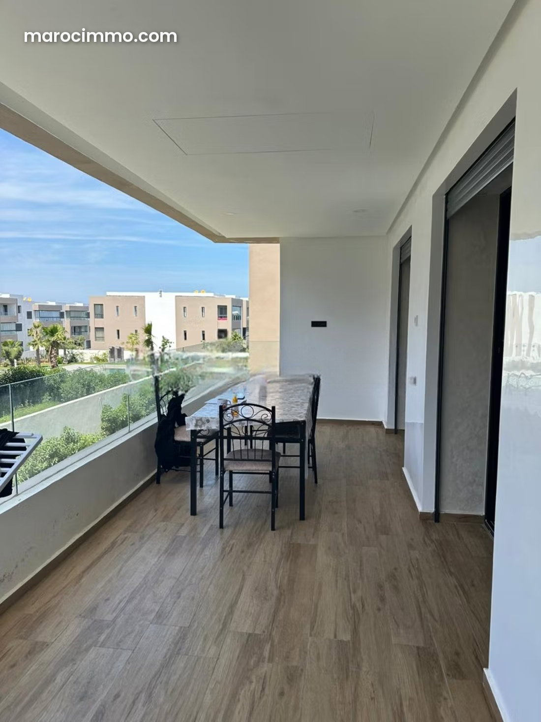 Appartement meublé avec piscine à louer à Dar Bouazza — Dar Bouazza