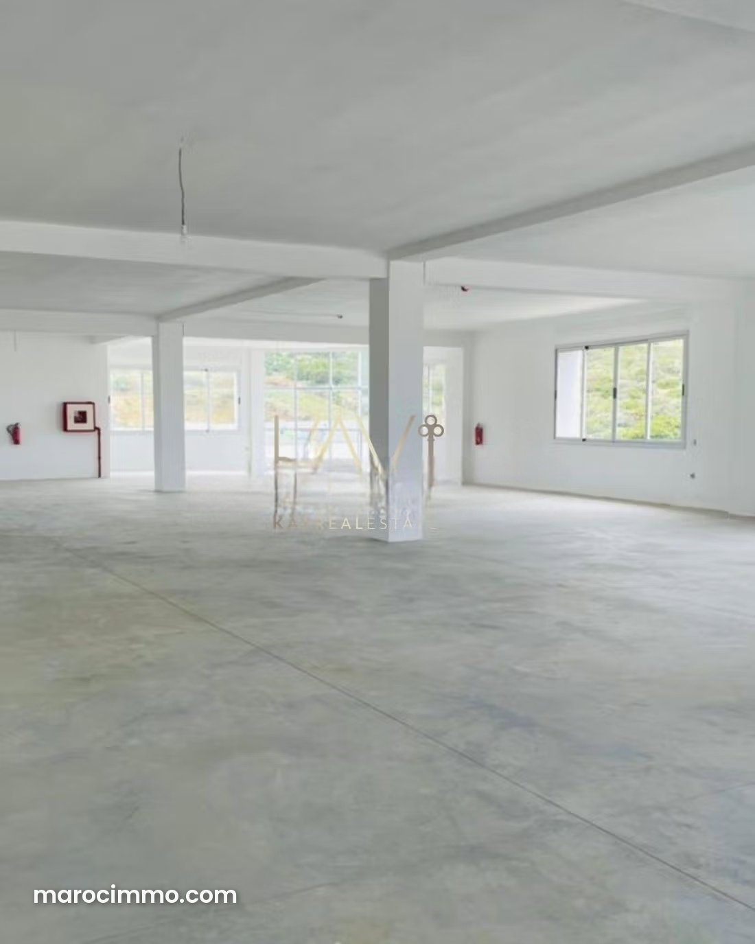 1,000 m² Commercial Premises for Lease, Mghogha, Tangier — Tangier