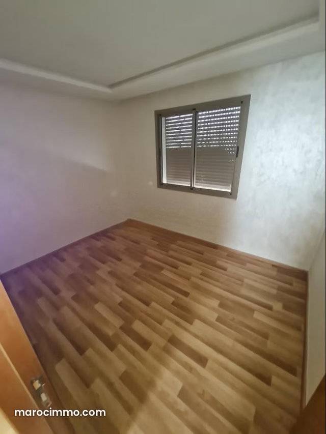 Maison duplexe de luxe à vendre à Sidi Rahal. Surface totale 130 m². Résidence sécurisée, climatisation générale — 2