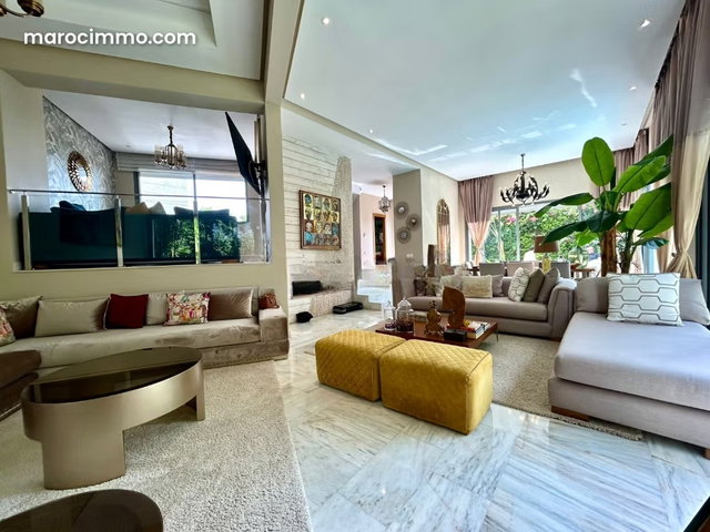 Villa de haut standing à vendre à Dar Bouazza. Surface de 305 m². Tout confort avec piscine et cheminée — 3