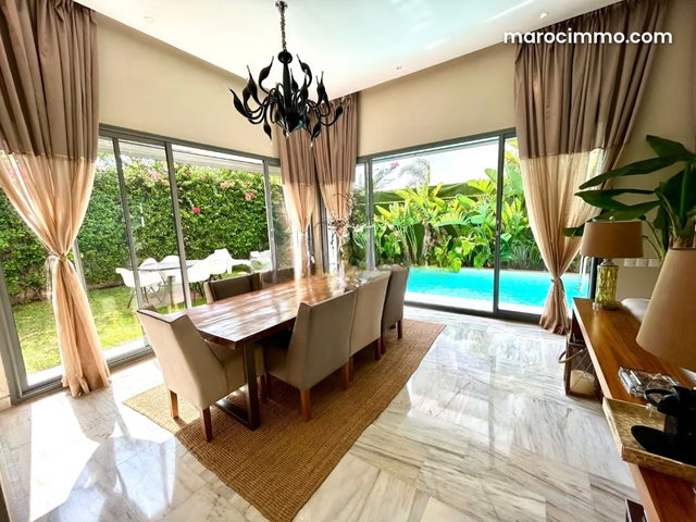 Villa de haut standing à vendre à Dar Bouazza. Surface de 305 m². Tout confort avec piscine et cheminée — 2