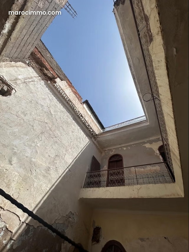 Riad à vendre Derb Dabachi Marrakech – 112 m² – 5 chambres – À rénover – Titre — 2