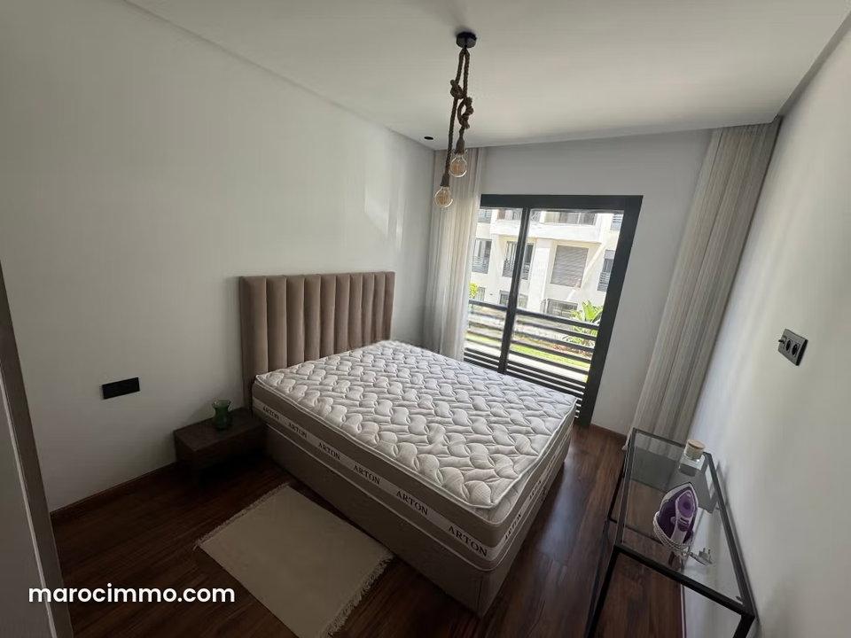 Bel appartement en location à Ville Verte. 1 Pièce