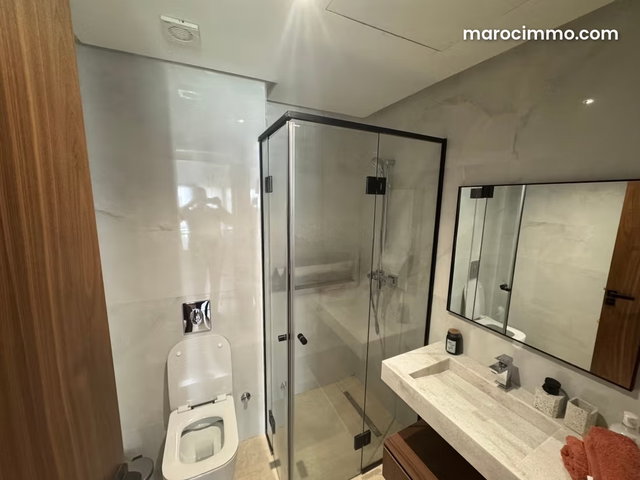 Bel appartement en location à Ville Verte. 1 Pièce — 3