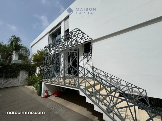Villa moderne avec piscine EN LOCATION à Hay Riad — 4