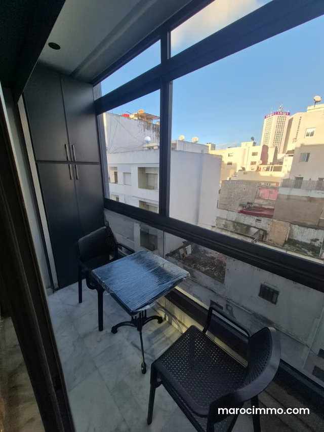 Bel appartement en location à Maârif. Surface de 45 m². Meublé — 2