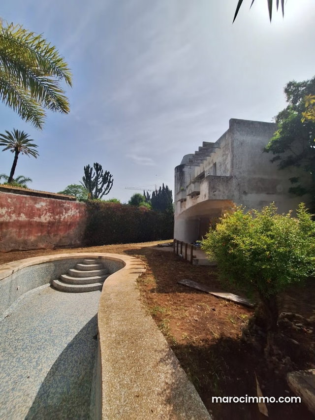 Oasis Quarter Villa for Demolition and Sale — 2