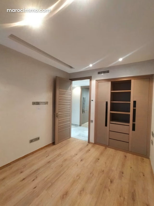 Appartement magnifique à Louer dans un Quartier Sécurisé à louer — 5