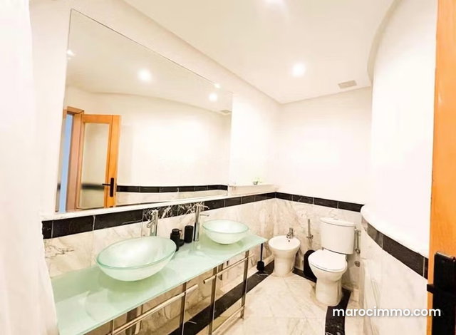 Exceptional Furnished Duplex in the Heart of Gauthier — 5