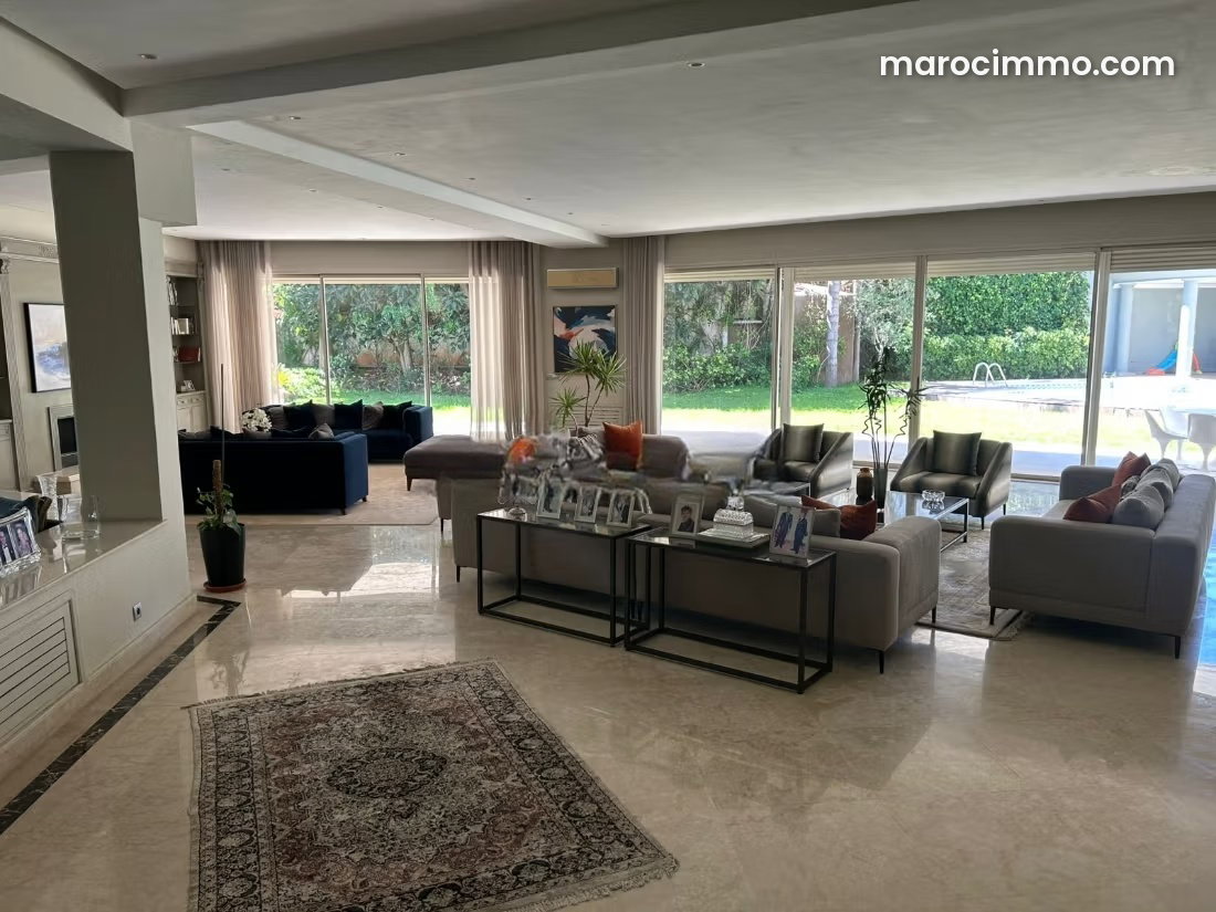 1,935 m² Villa with Swimming Pool for Sale, Anfa, Casablanca — Casablanca