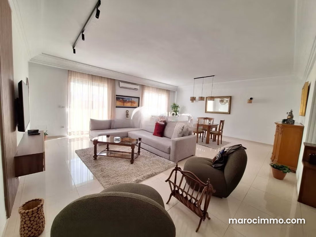 Furnished 130 sqm Apartment, 3 Bedrooms, Palmier, Casablanca — Casablanca