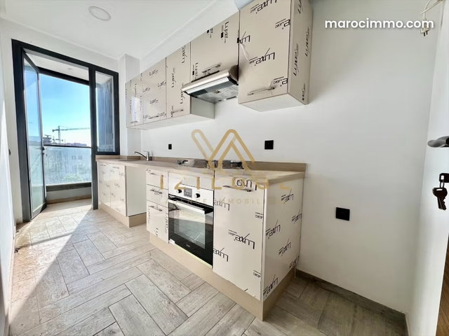 Superbe appartement à louer à Casablanca Finance City. Superficie 110 m². Ascenseur et terrasse — 3