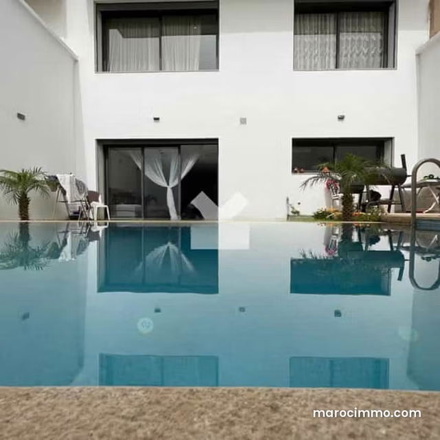 Villa à Vendre de 250.0 m² à Nouaceur, Nouaceur — Nouaceur