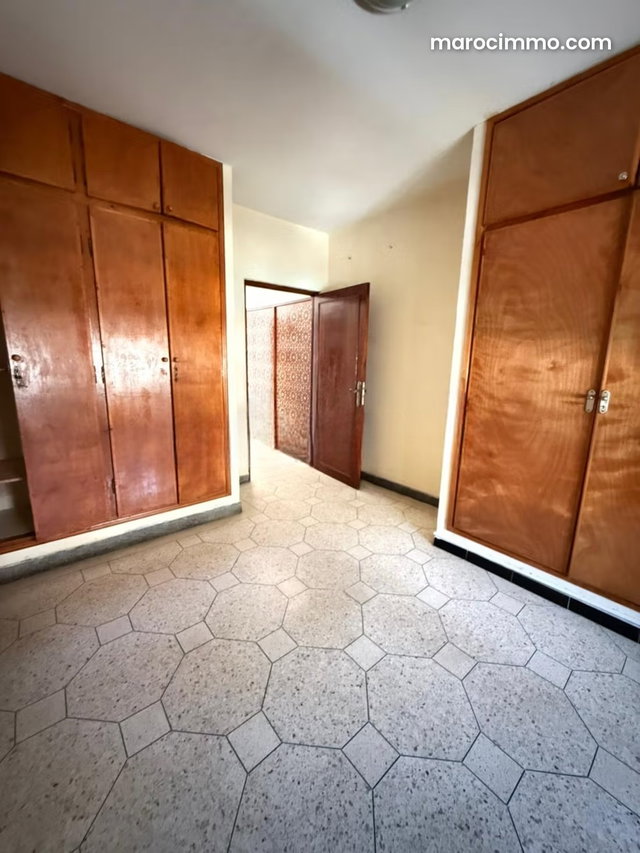 A vendre appartement A Guich des oudayas 120m — 2