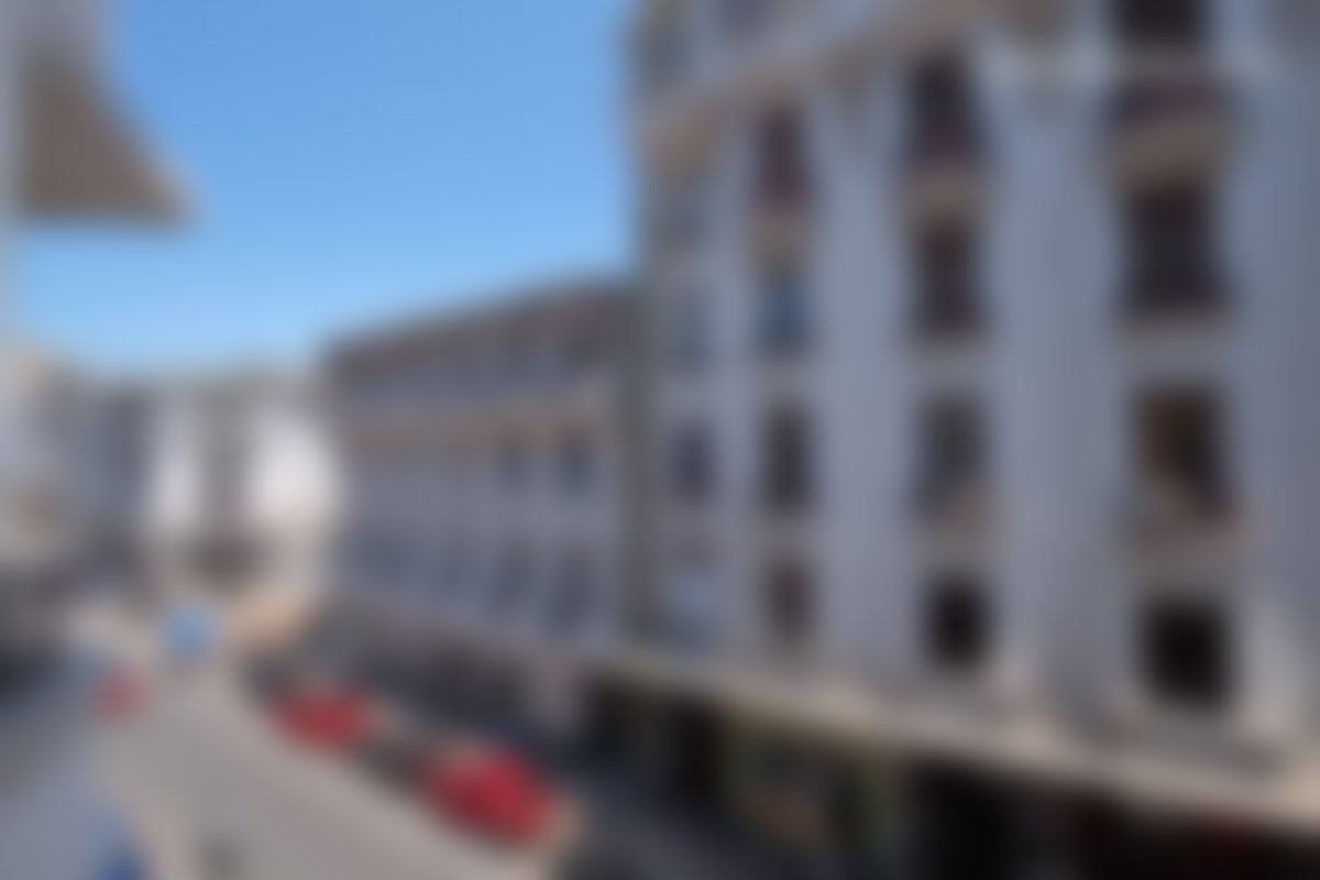 أرض استثمارية للبناء بحي المعاريف في الدار البيضاء
