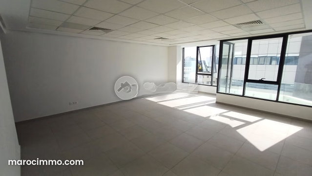 Bureau à louer 58 m² Les Hôpitaux Casablanca — 2