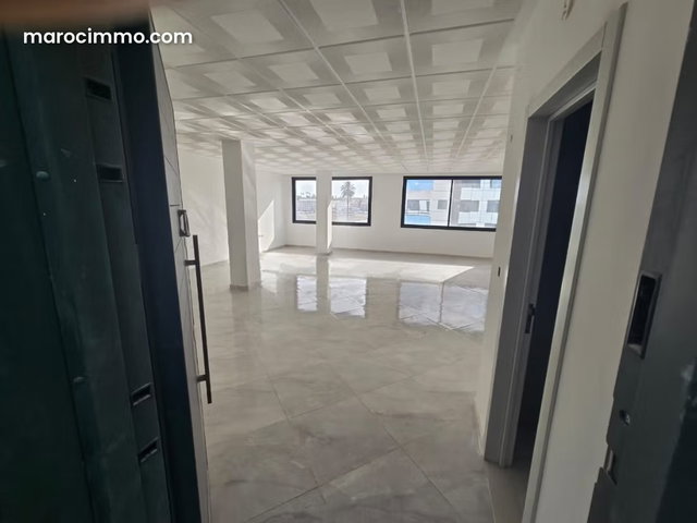 Office Building with R4 Floor Plates and Underground Parking — 4