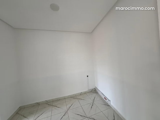 Bureau à louer – Aïn Ktiouet 100m² — 5