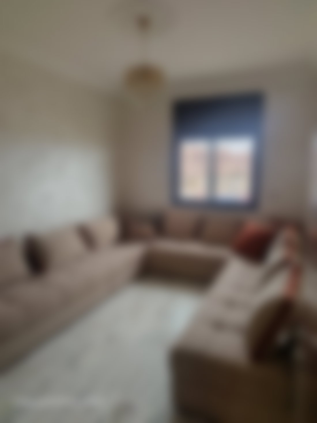 منزل حديث مع سطح للبيع بحي الأزوزية في مراكش