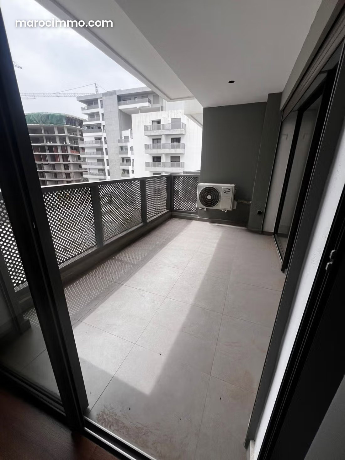 New 50 m² Studio with Terrace, Casablanca Finance City — Casablanca