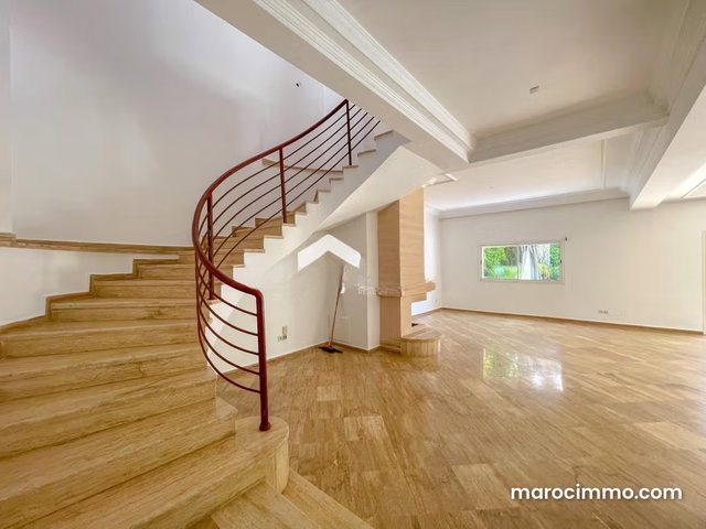 Luxurious villa for rent in Ain Diab. 500 sqm. Parabolic system and Moroccan salon — 2