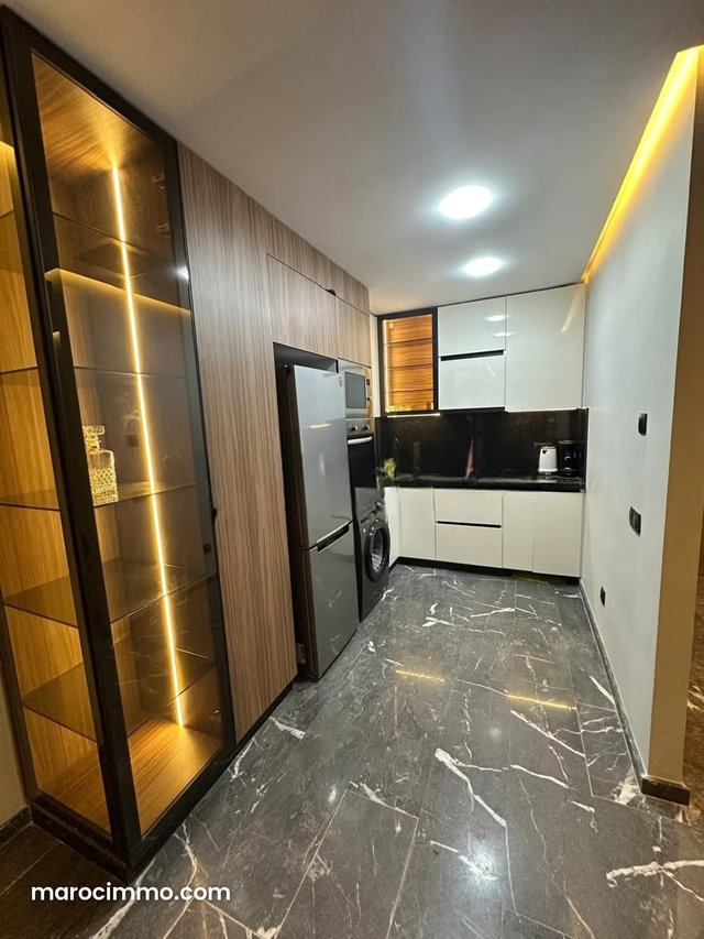 Beautiful furnished apartment for sale — 4