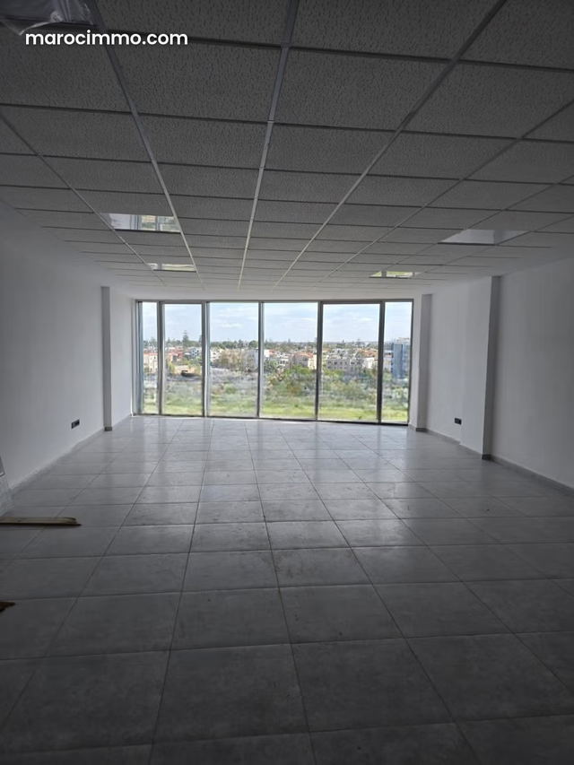 Bureaux à louer à Oasis. Surface de 75 m². Sans vis à vis — Casablanca