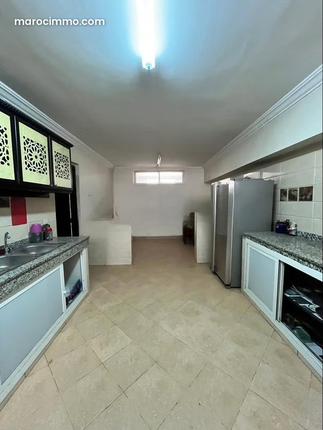 Magnifique Villa à Louer Sidi Maarouf — 5