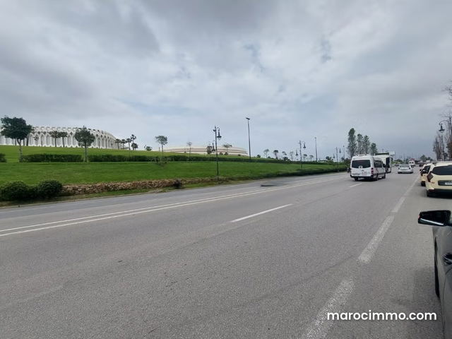 Investissement garanti Terrain R8 commercial bien — Tanger
