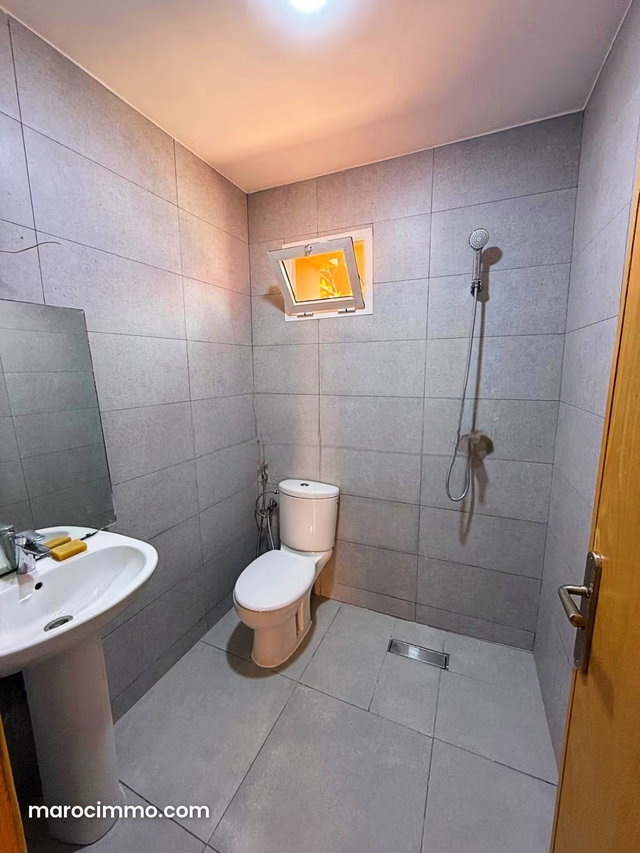 3 Chambres, 80m2, Récemment Rénové — 4