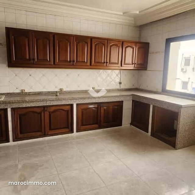 Appartement à Vendre de 232.0 m² à, — 4