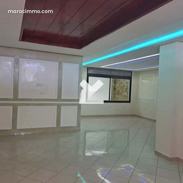 Appartement à Vendre de 235.0 m² à Casablanca, Lissasfa — الدار البيضاء