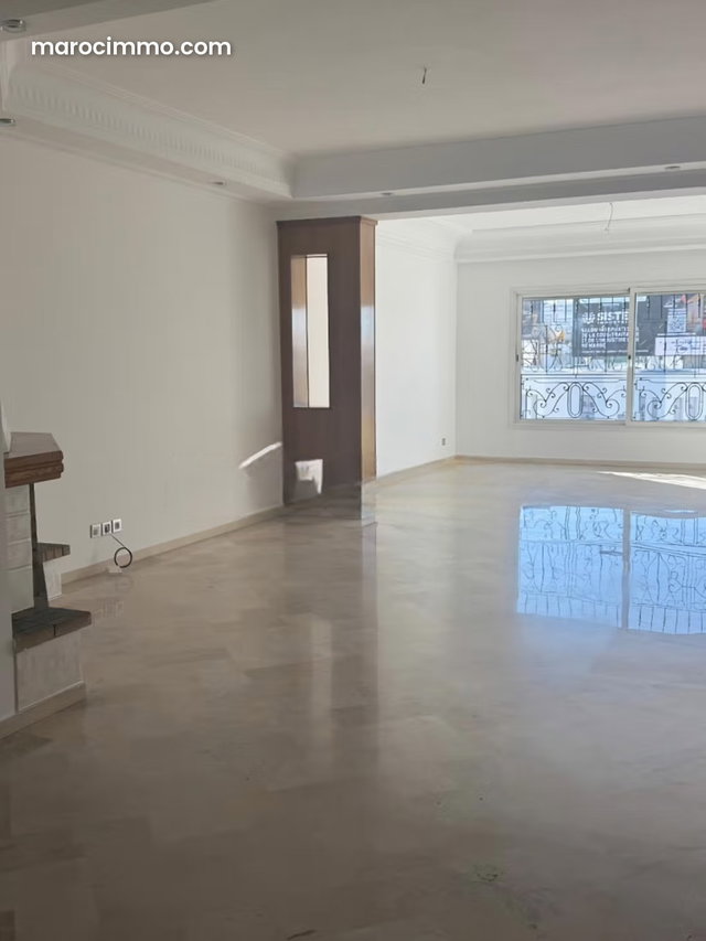 Appartement de 198 m² à Casablanca — 4