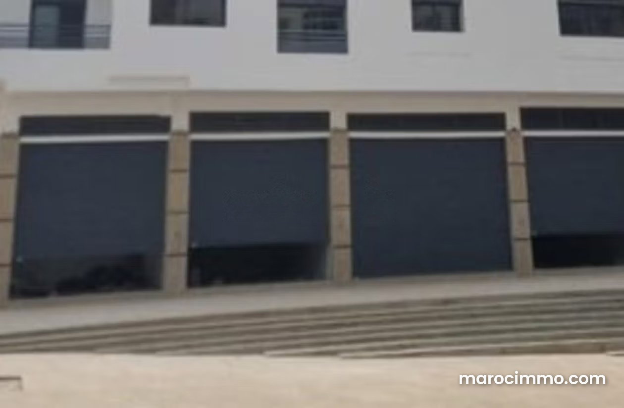 Local commercial 355 m², route de Safi, Marrakech — Marrakesh