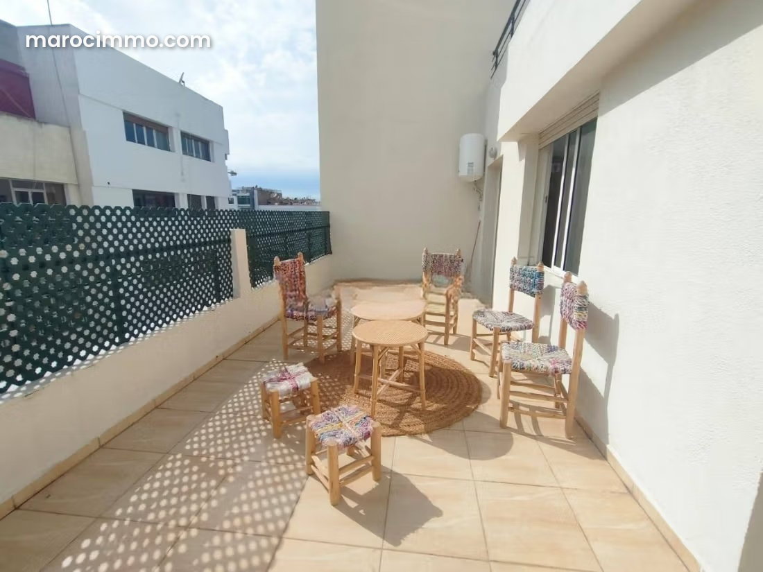 Furnished 121 sqm Apartment, 2 Bedrooms, Beauséjour, Casablanca — Casablanca
