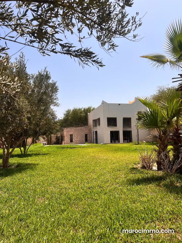 Villa a vendre: 4 chambres — 3
