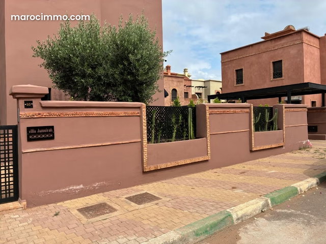 À vendre maison avec piscine — 3