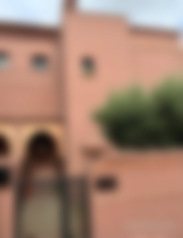 فيلا راقية بمسبح خاص للبيع بحي النخيل في مراكش — 2