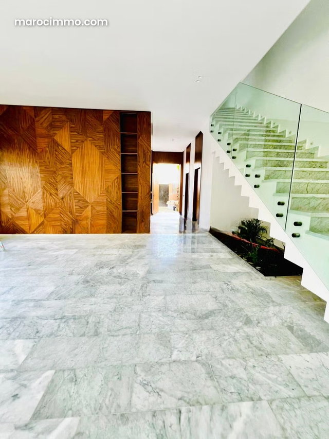 3-Faced Villa for Sale on Akenza Residence — 3