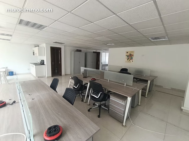 Plateau bureau premium de 140m2 à la location – Racine — 4