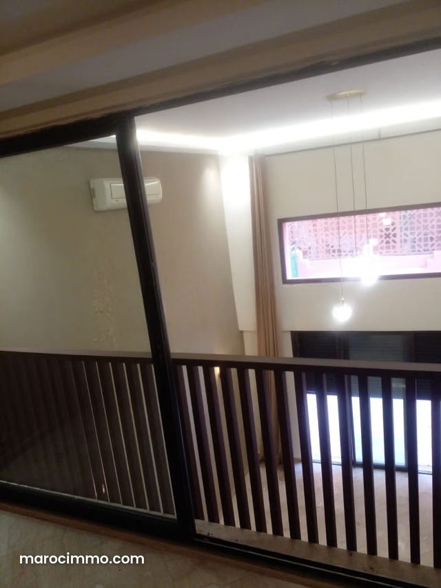 Appartement à vendre à Guéliz. Surface totale 98 m². Grande terrasse — Marrakech