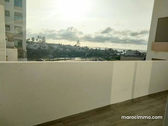 Studio terrasse meublé 54m² Bourgogne 7000 Dh — Casablanca