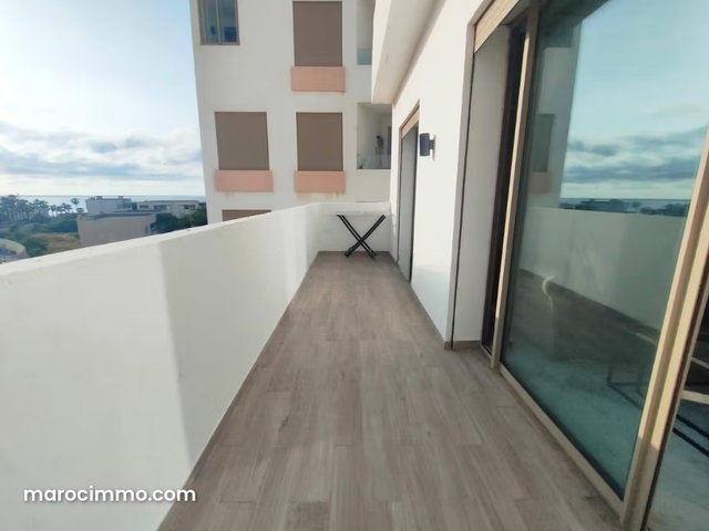 Studio terrasse meublé 54m² Bourgogne 7000 Dh — 2
