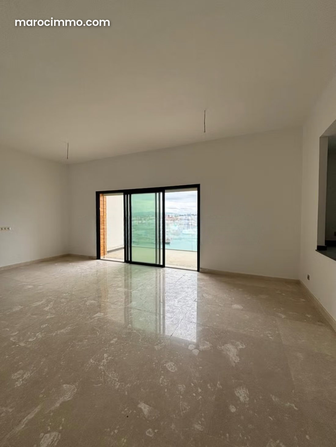 362 m² Apartment with Sea Views, Tangier Corniche — Tangier