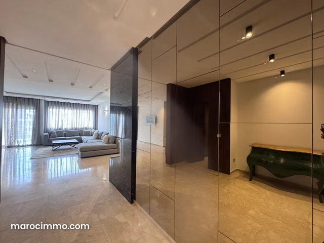 Très bel appartement en location à Riyad. 3 chambres. Bien meublé — 5