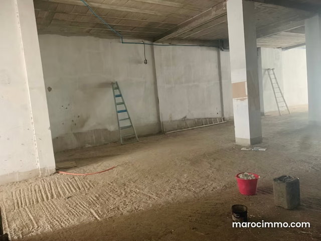 Local commercial spacieux à louer À ferme bretonne — 5